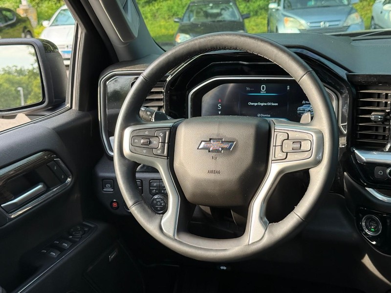 Chevrolet Silverado 1500 Vehicle Image 16