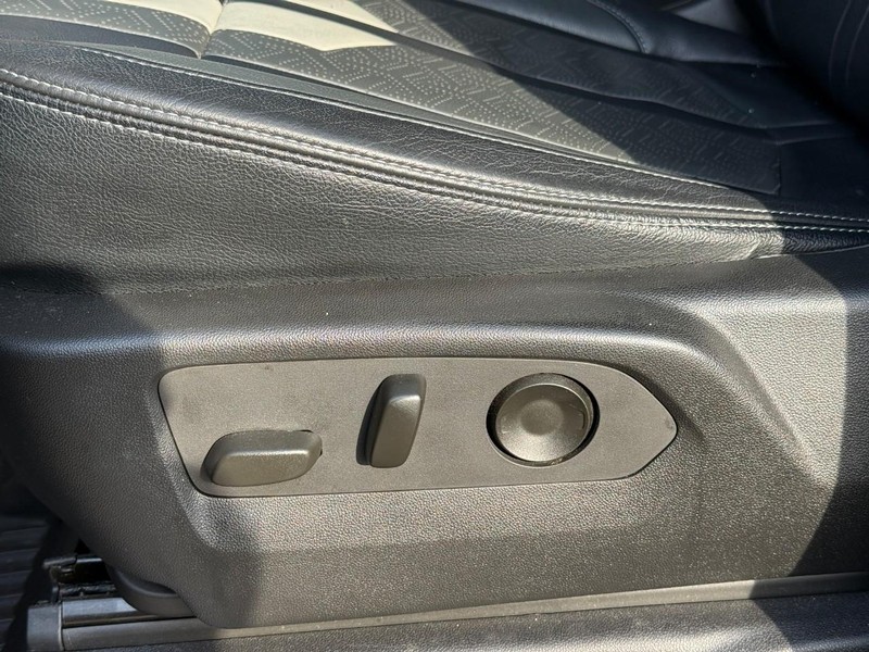 Chevrolet Silverado 1500 Vehicle Image 21