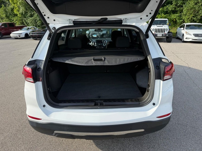 Chevrolet Equinox Vehicle Image 08