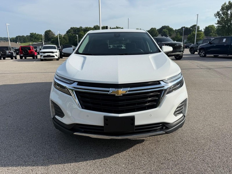 Chevrolet Equinox Vehicle Image 13