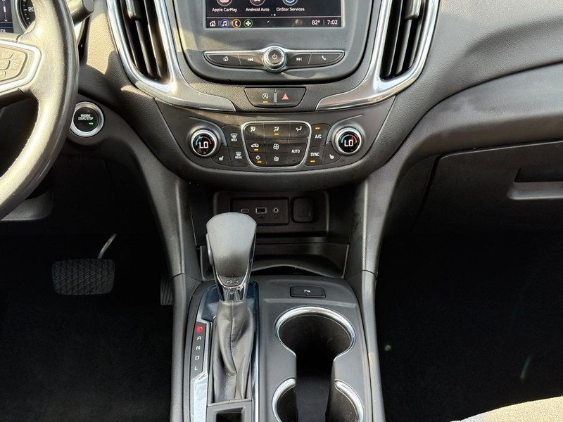 Chevrolet Equinox Vehicle Image 18