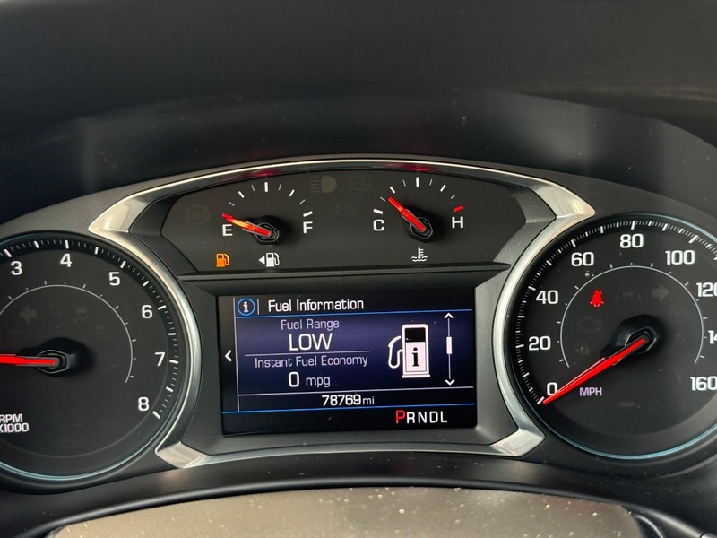 Chevrolet Equinox Vehicle Image 24