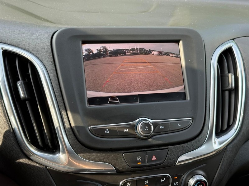 Chevrolet Equinox Vehicle Image 27