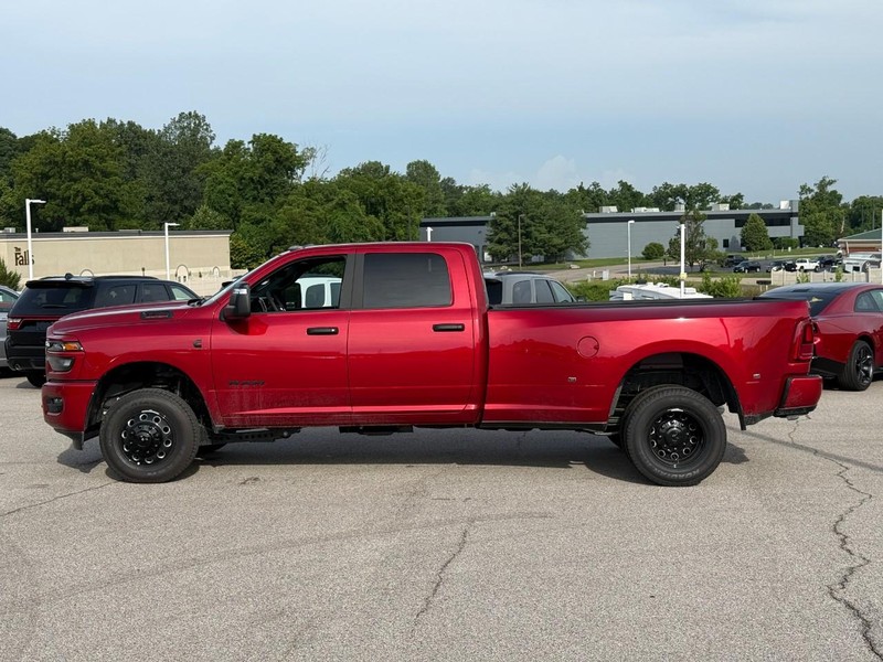 Ram 3500 Vehicle Image 03