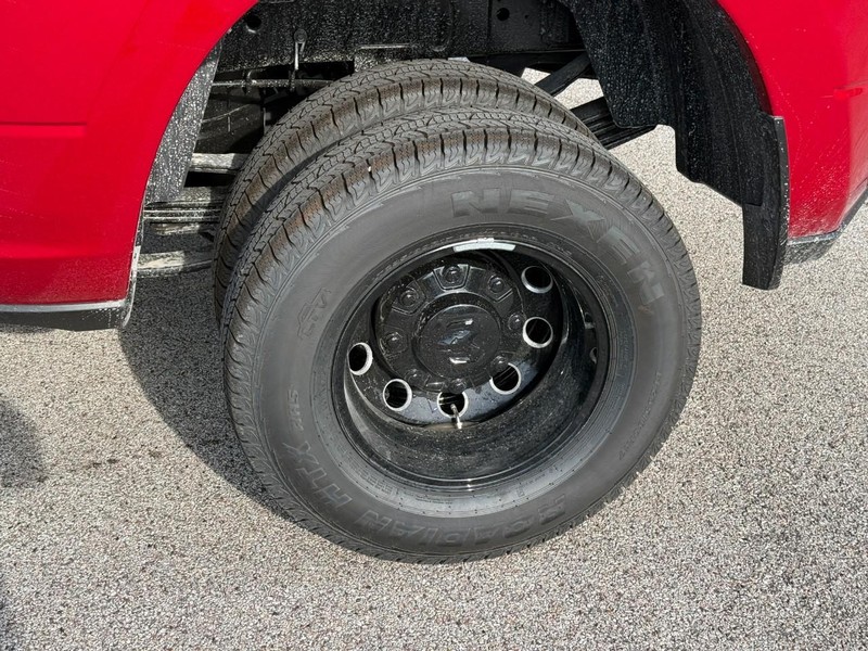 Ram 3500 Vehicle Image 05