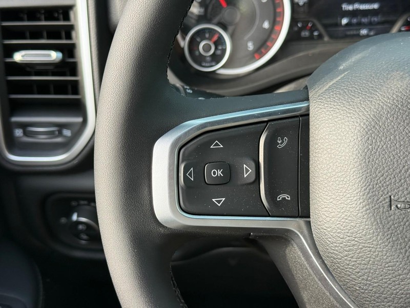 Ram 3500 Vehicle Image 15