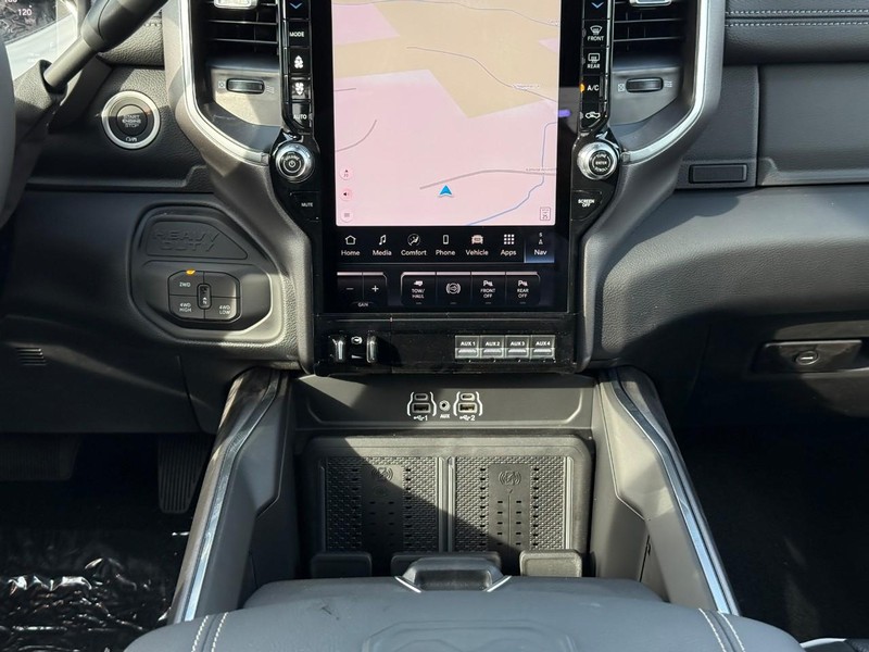 Ram 2500 Vehicle Image 13