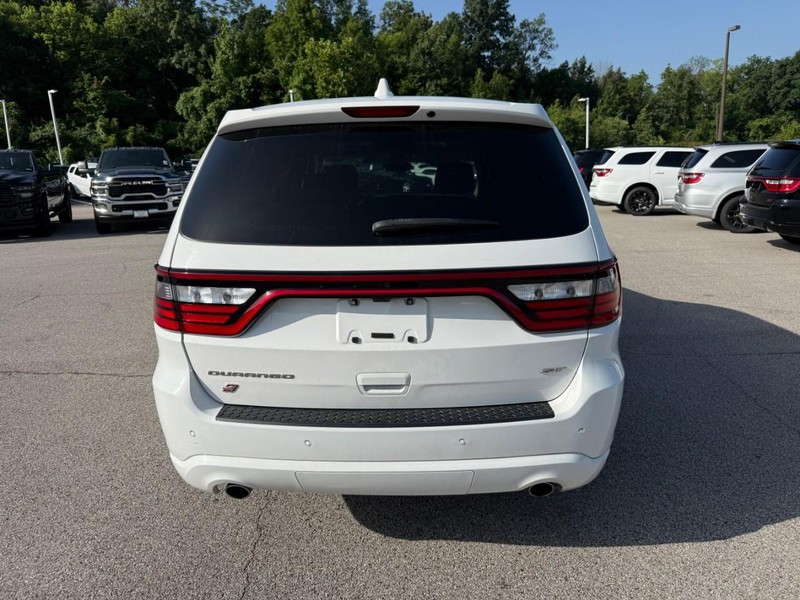 Dodge Durango Vehicle Image 09