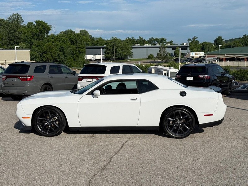 Dodge Challenger Vehicle Image 03