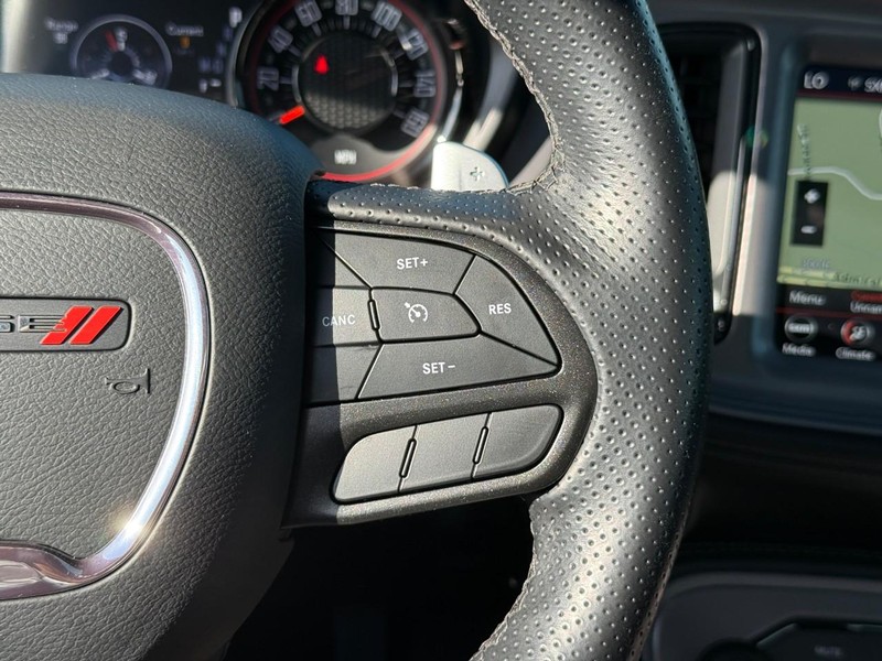 Dodge Challenger Vehicle Image 19