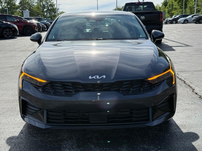 Kia K5 Vehicle Image 12