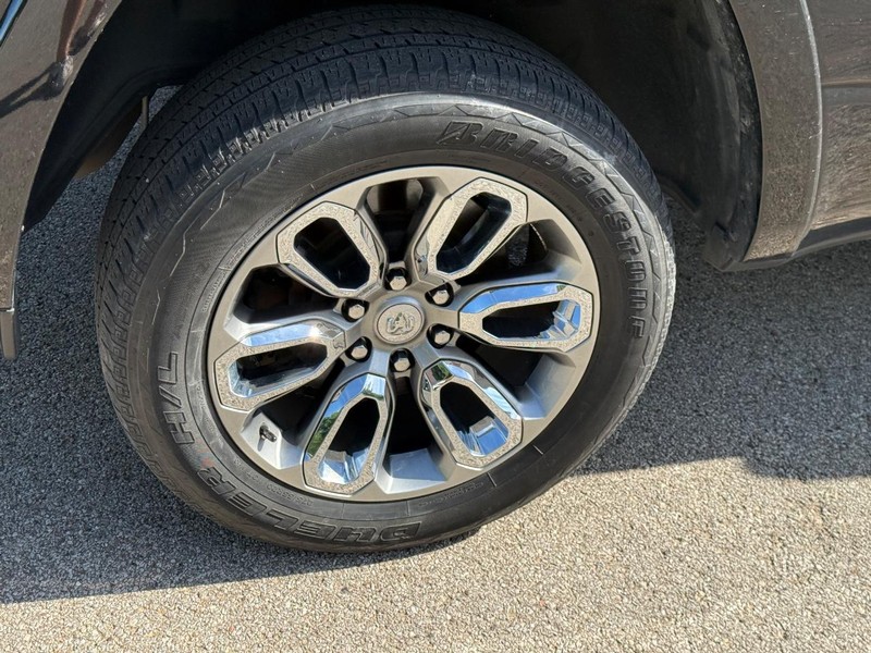 Ram 1500 Vehicle Image 11
