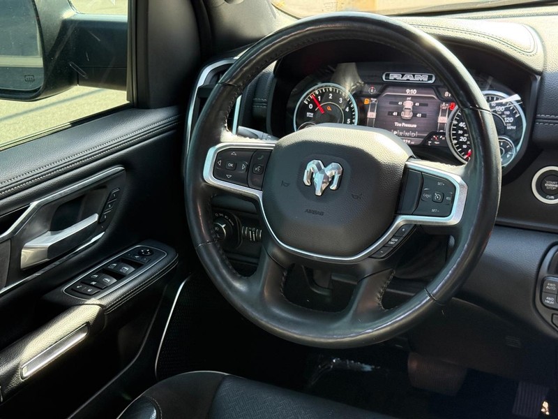Ram 1500 Vehicle Image 17