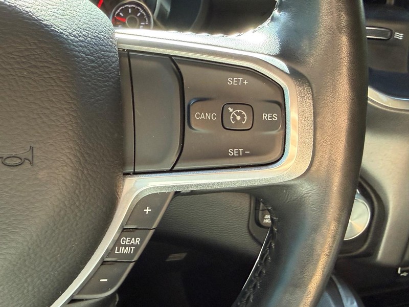 Ram 1500 Vehicle Image 24