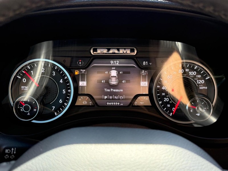 Ram 1500 Vehicle Image 25