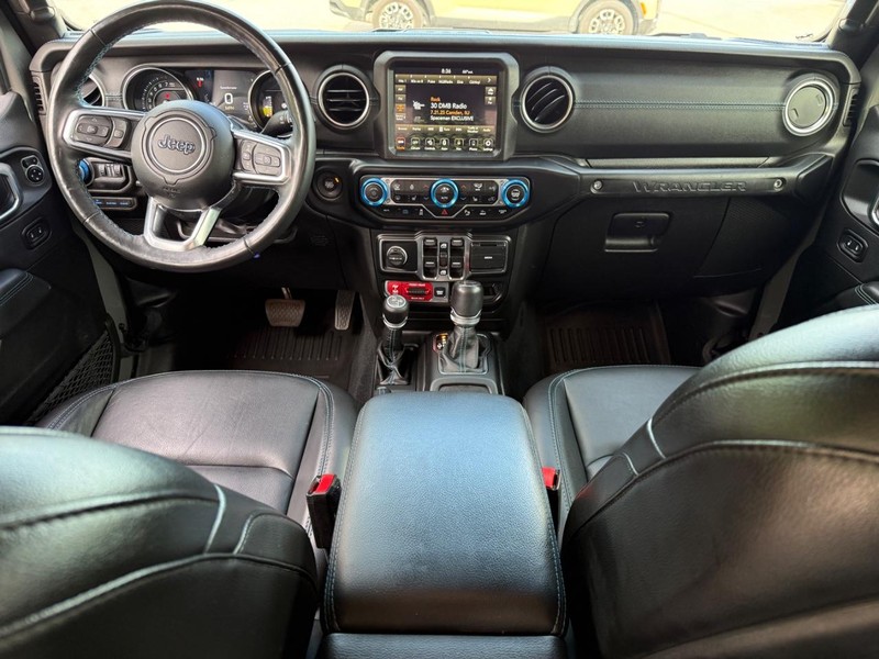 Jeep Wrangler 4xe Vehicle Image 17