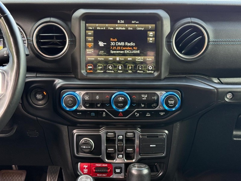Jeep Wrangler 4xe Vehicle Image 19