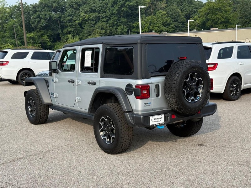 Jeep Wrangler 4xe Vehicle Full-screen Gallery Image 3