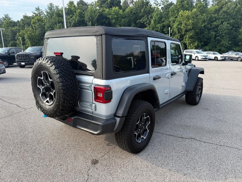 Jeep Wrangler 4xe Vehicle Full-screen Gallery Image 9