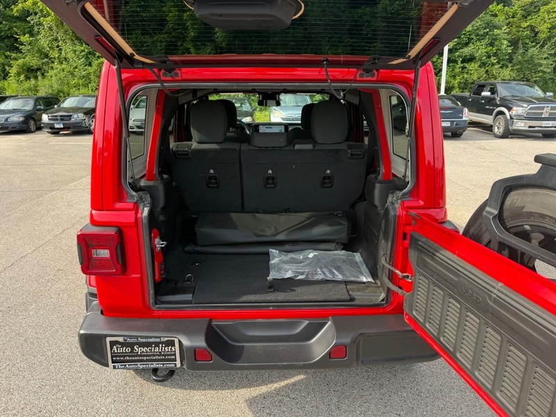 Jeep Wrangler 4xe Vehicle Full-screen Gallery Image 5