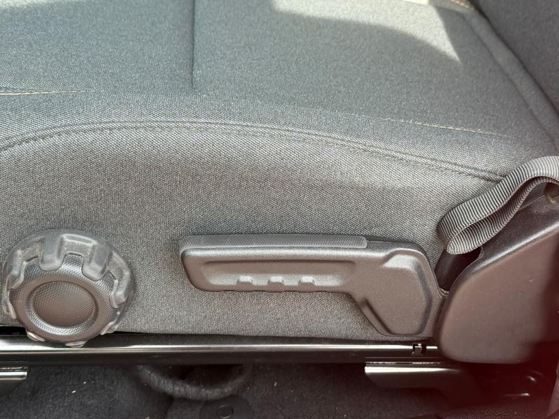 Jeep Wrangler 4xe Vehicle Full-screen Gallery Image 18