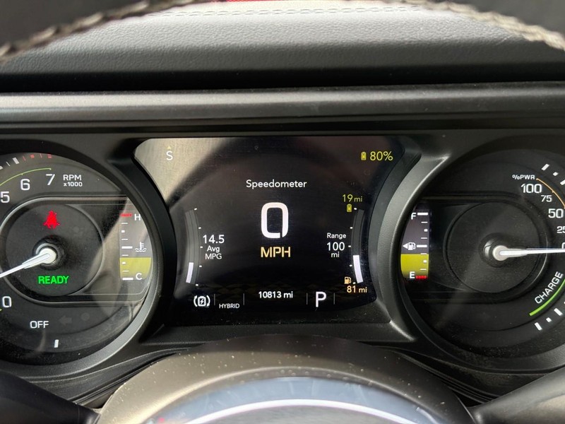 Jeep Wrangler 4xe Vehicle Full-screen Gallery Image 21