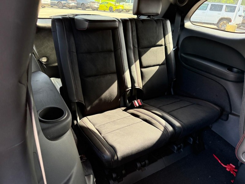 Dodge Durango Vehicle Full-screen Gallery Image 6