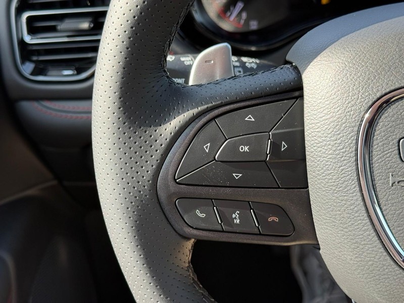 Dodge Durango Vehicle Full-screen Gallery Image 14
