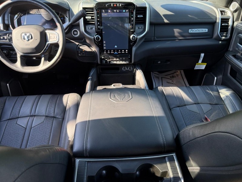 Ram 2500 Vehicle Image 15