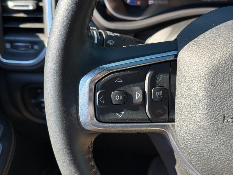 Ram 2500 Vehicle Image 23