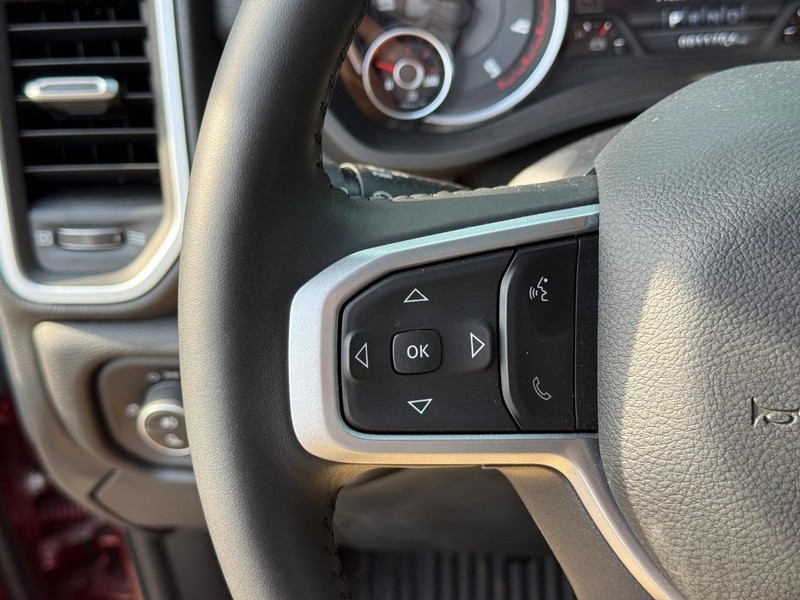 Ram 2500 Vehicle Image 21