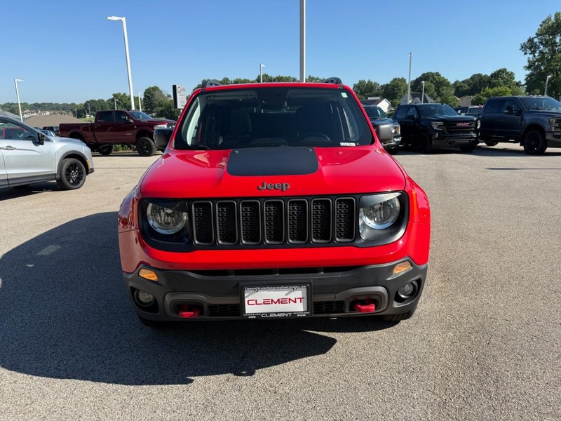 Jeep Renegade Vehicle Image 13