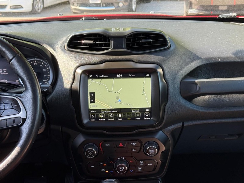 Jeep Renegade Vehicle Image 17