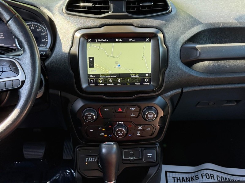 Jeep Renegade Vehicle Image 18