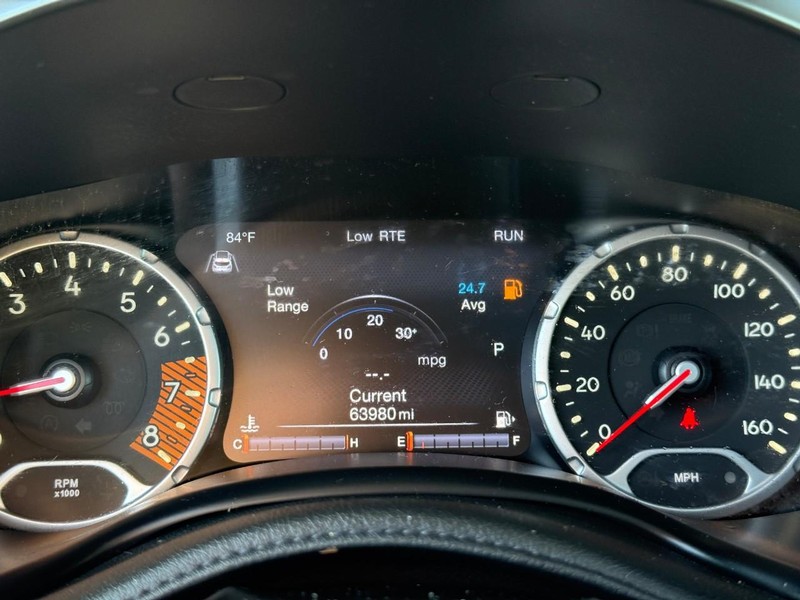 Jeep Renegade Vehicle Image 25