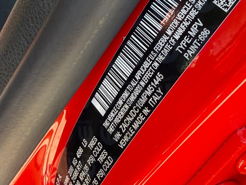 Jeep Renegade Vehicle Image 29