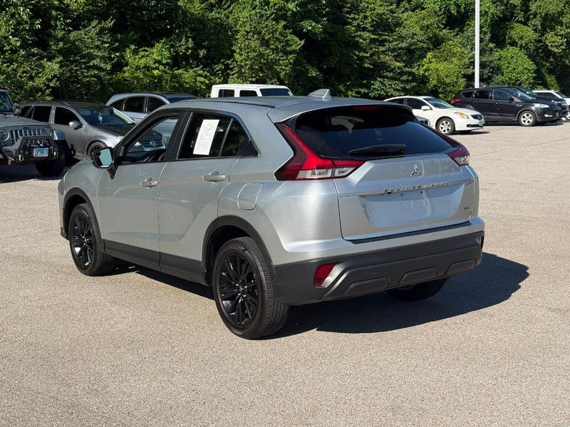 Mitsubishi Eclipse Cross Vehicle Image 04