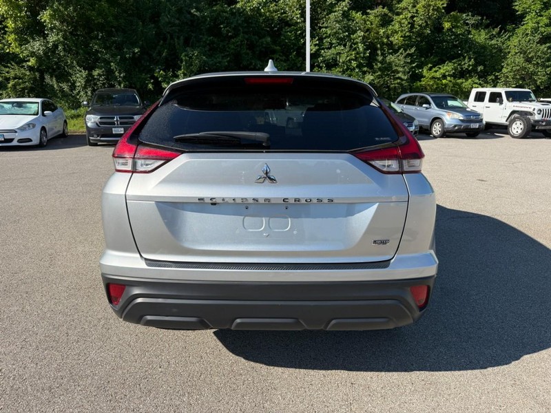 Mitsubishi Eclipse Cross Vehicle Image 08
