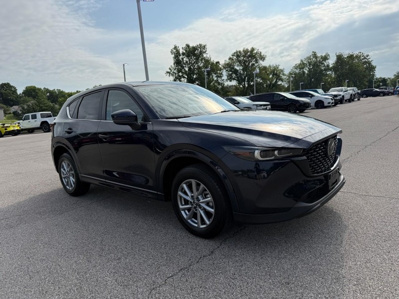 Mazda CX-5 Vehicle Image 12