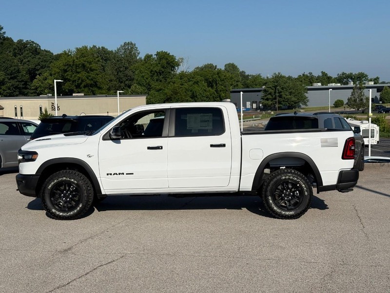 Ram 1500 Vehicle Full-screen Gallery Image 2