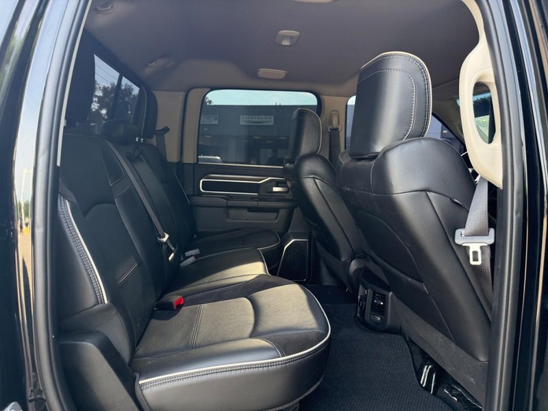 Ram 2500 Vehicle Image 12