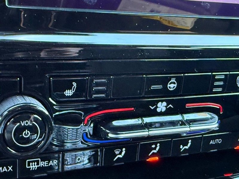 Jeep Grand Cherokee L Vehicle Image 20