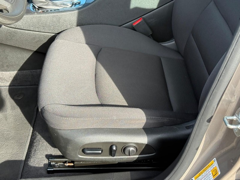 Chevrolet Malibu Vehicle Full-screen Gallery Image 15