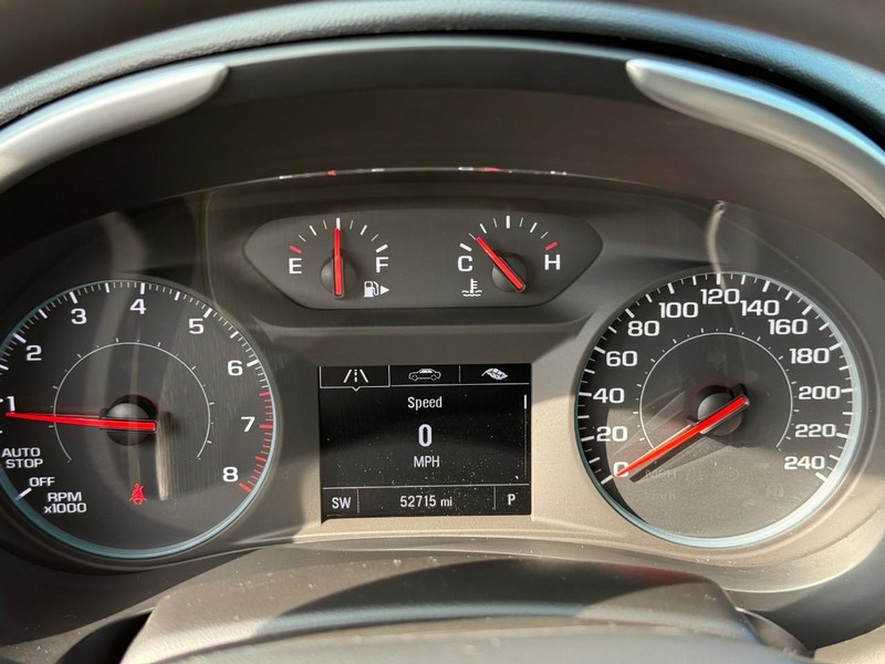 Chevrolet Malibu Vehicle Full-screen Gallery Image 19