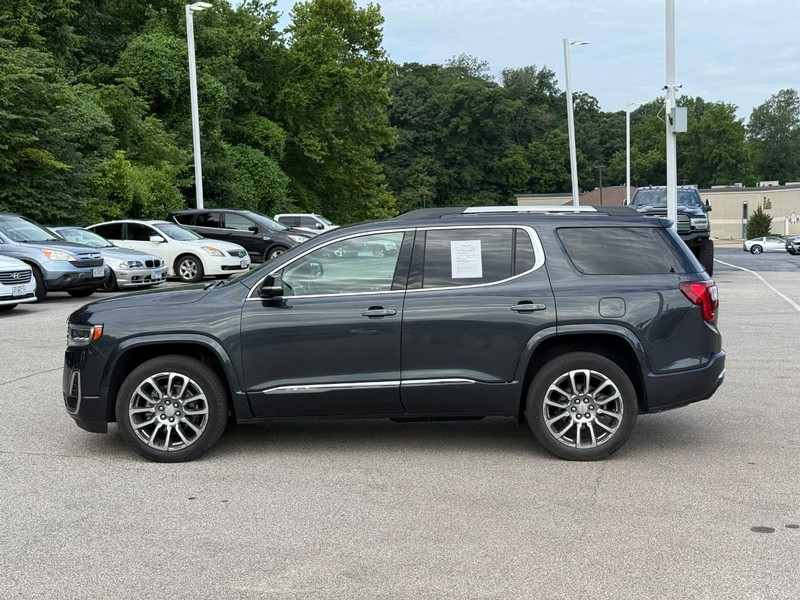GMC Acadia Vehicle Image 03