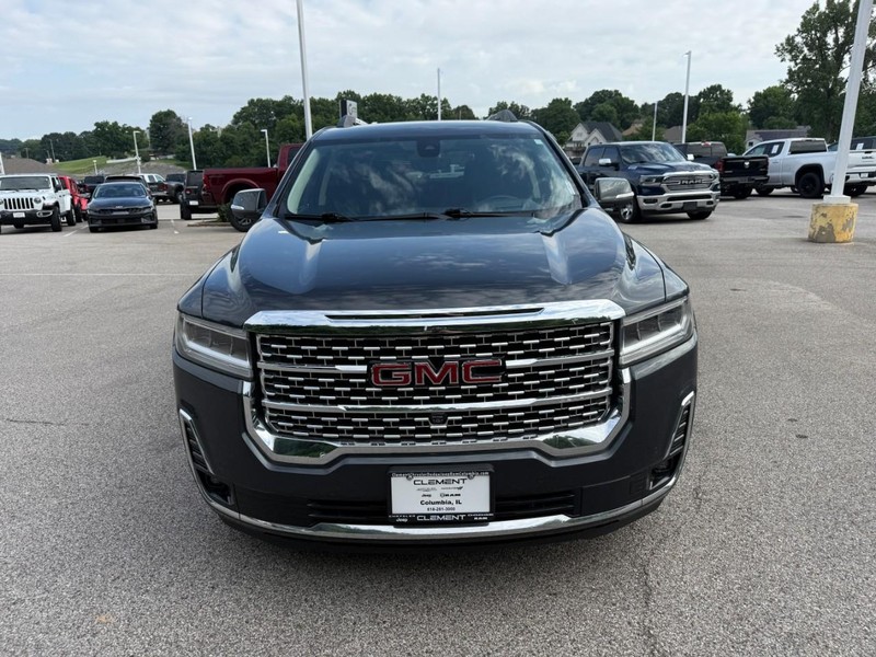 GMC Acadia Vehicle Image 13