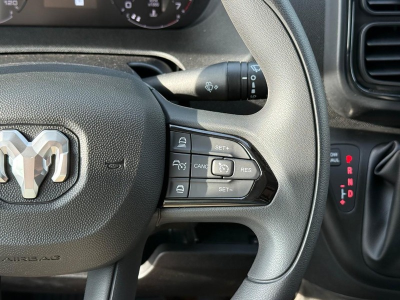 Ram ProMaster Cargo Van Vehicle Full-screen Gallery Image 8