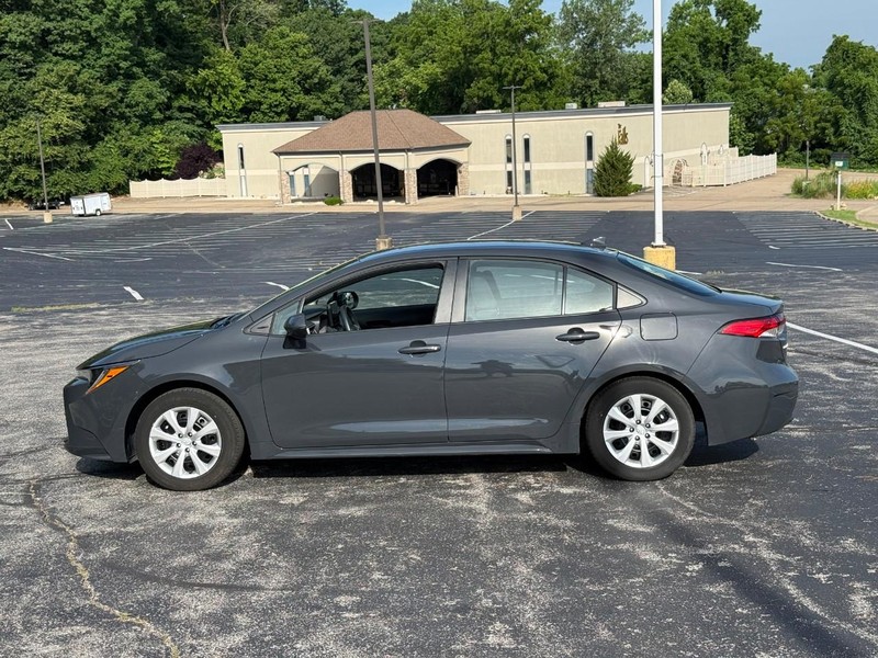 Toyota Corolla Vehicle Image 03
