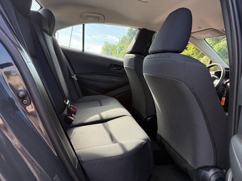 Toyota Corolla Vehicle Image 09