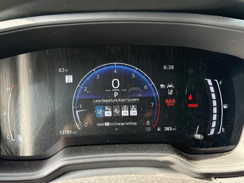 Toyota Corolla Vehicle Image 21